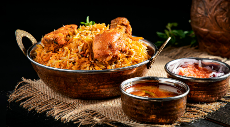 spicy chicken hyderabadi dum biryani